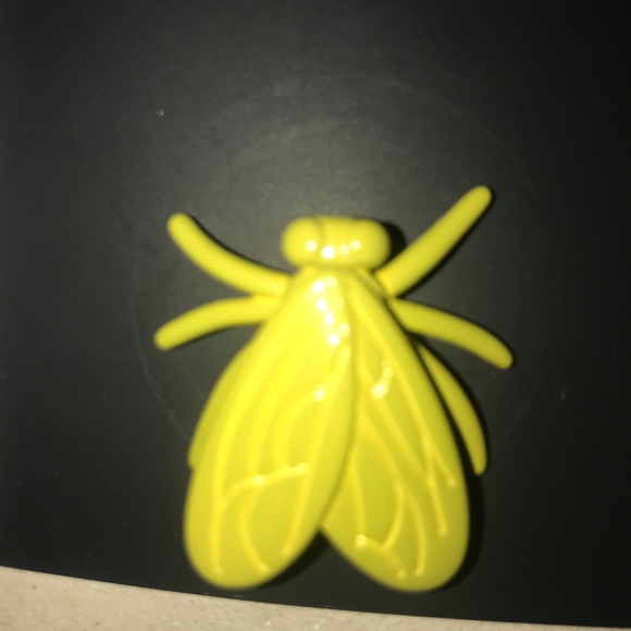 Coach Fly Bug Insect Metal Pin Brooch - Picture 4 of 10